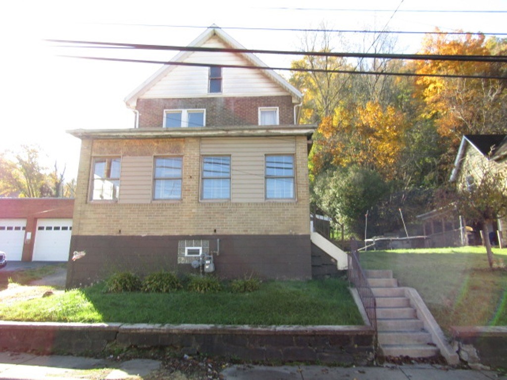 192 Wall Ave — photo 1