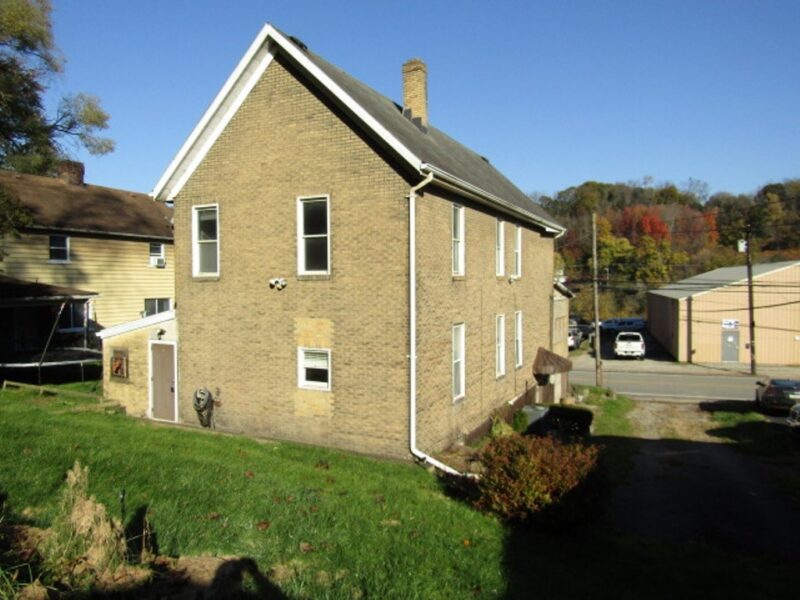 192 Wall Ave — photo 3