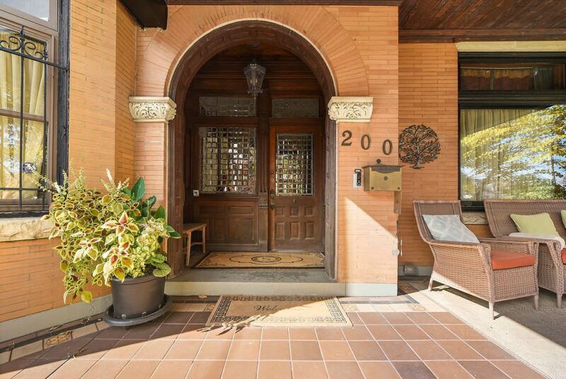 200 S S Lexington Ave — photo 3