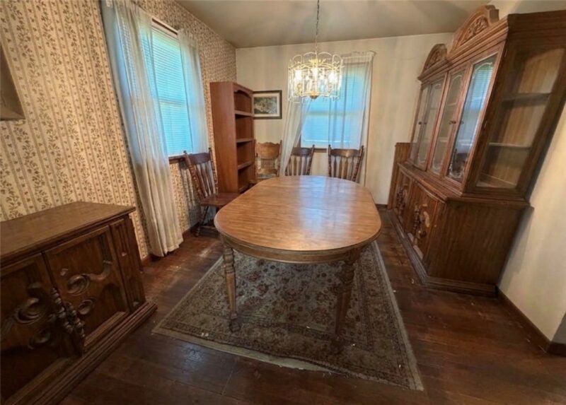 105 Valley View Dr — photo 2