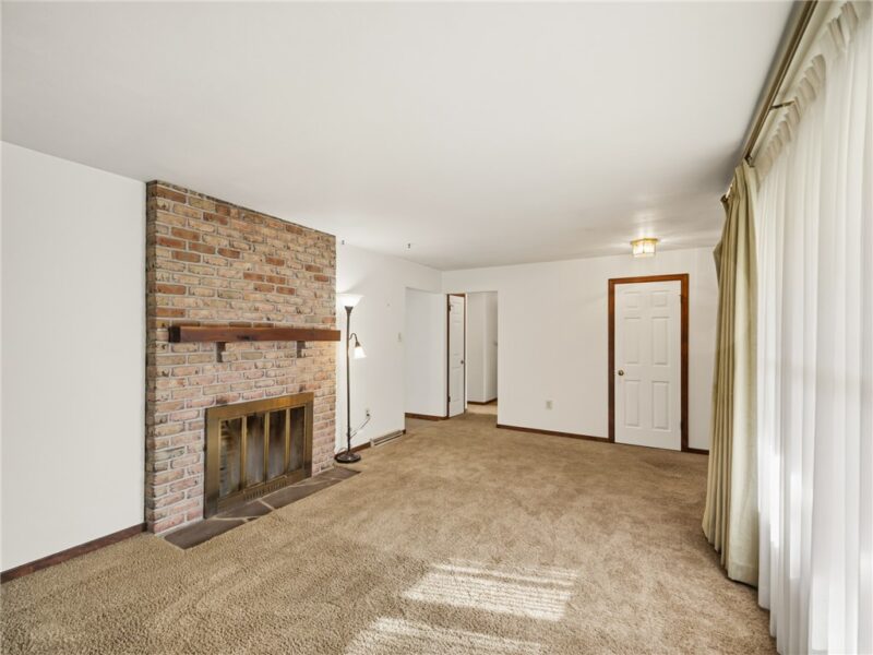308 Wallace Lane — photo 8