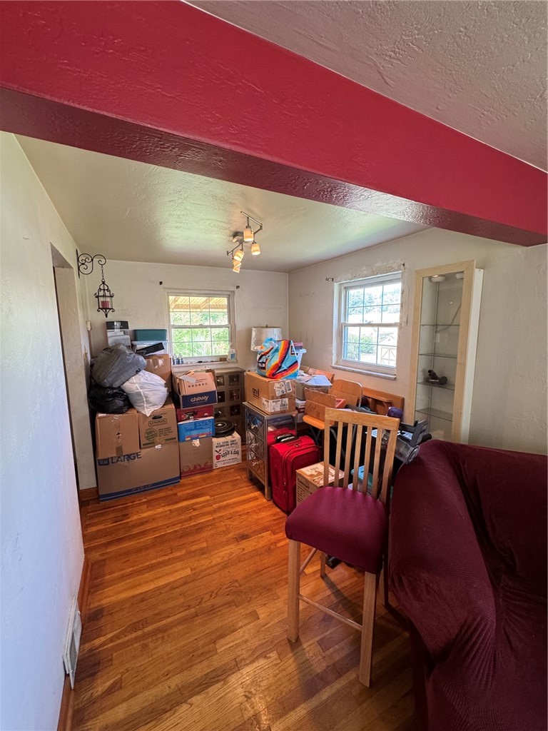410 Jacobson Dr — photo 5
