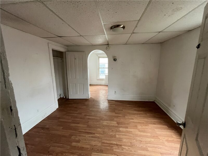 475 S 7th St — photo 8