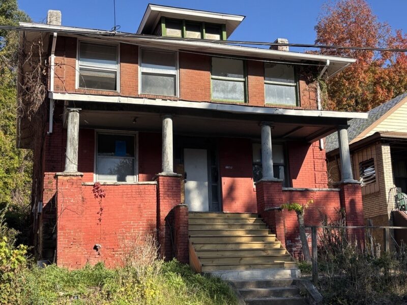 1365 Paulson Ave — photo 2