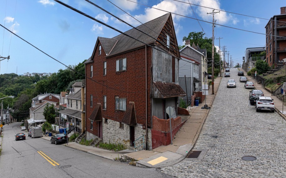 31-33 WYOMING ST — photo 1