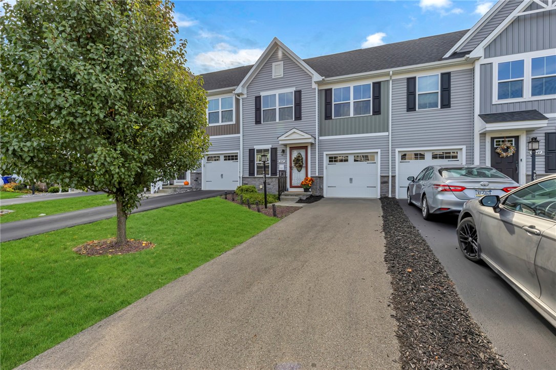 2047 Cade Drive — photo 1