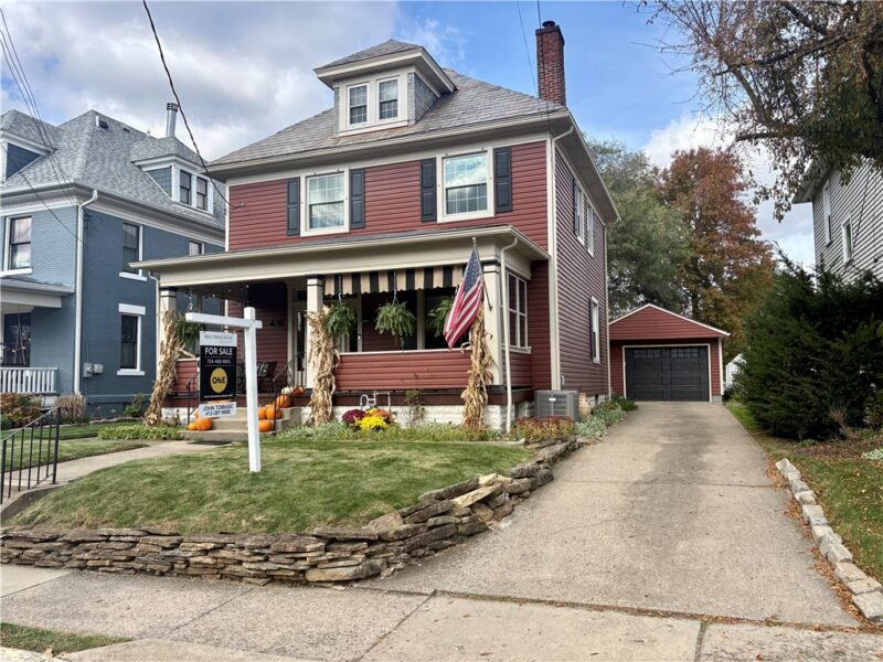 305 E Spring St — photo 2
