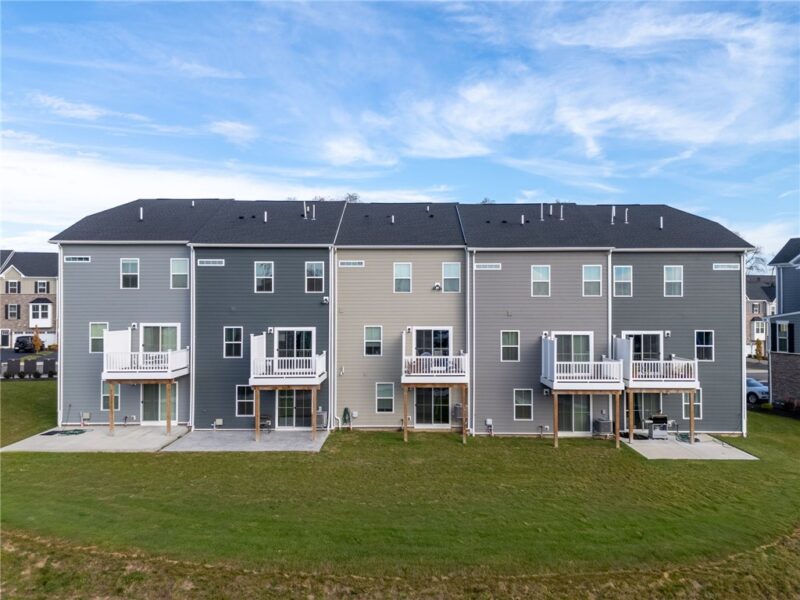 203 Scenic Dr — photo 3