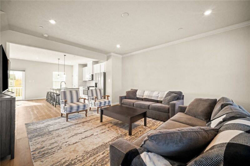 203 Scenic Dr — photo 5