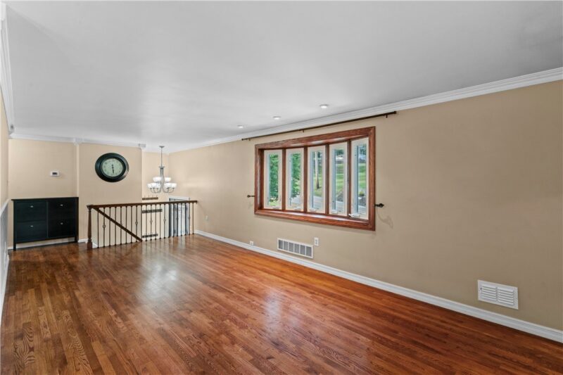 1351 Carnahan Road — photo 4