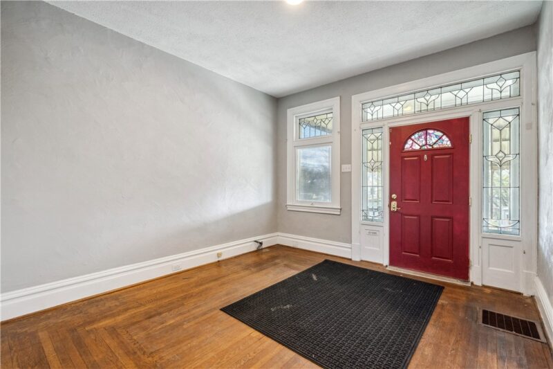 109 Wynoka St — photo 4