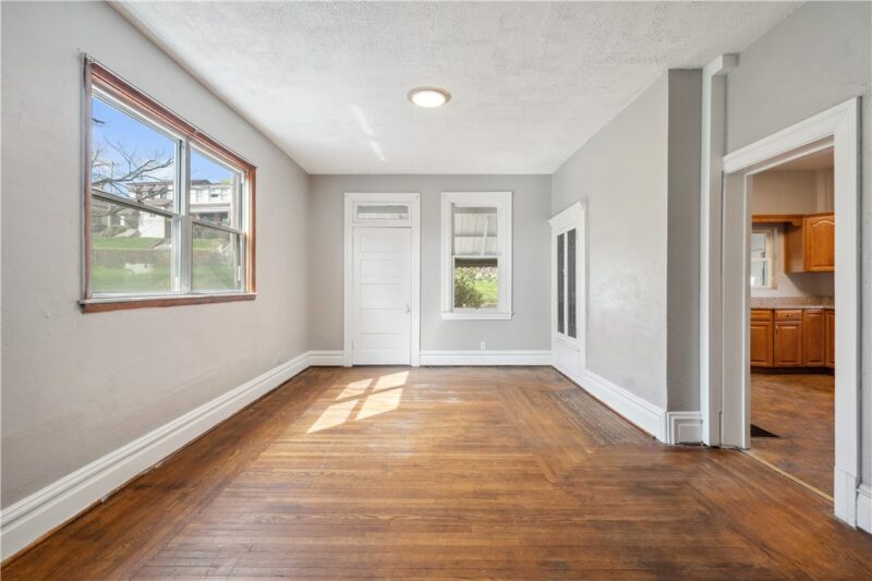109 Wynoka St — photo 8