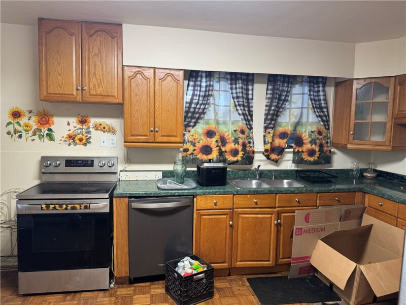 305 Long Rd — photo 3