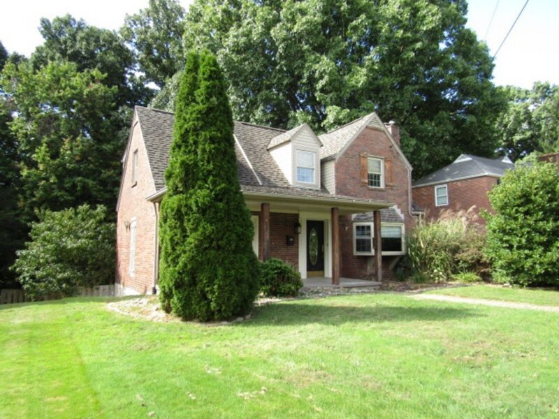 193 Glenview Dr — photo 2