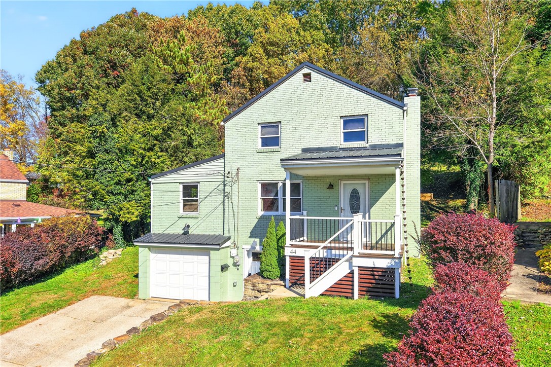 44 Meadowbrook Ave — photo 1