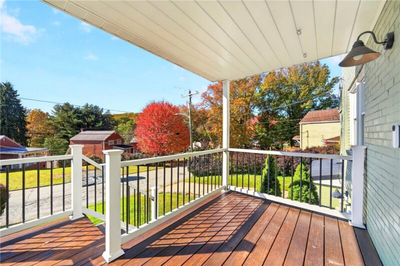 44 Meadowbrook Ave — photo 2