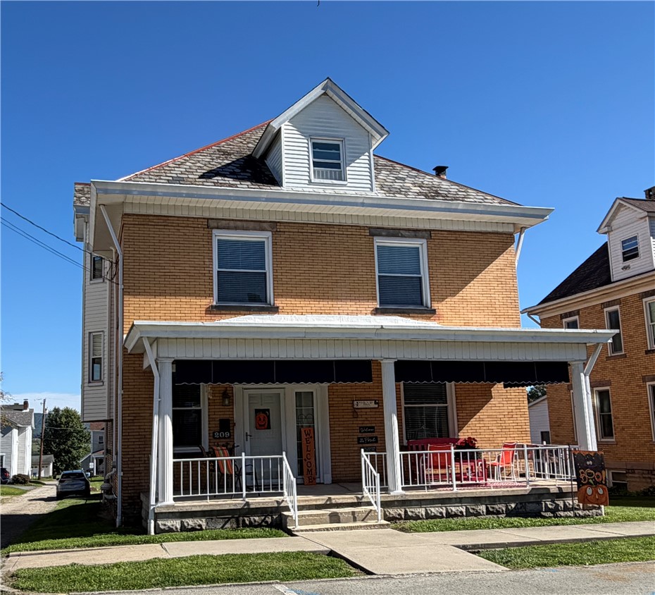 209 S Church Street — photo 1