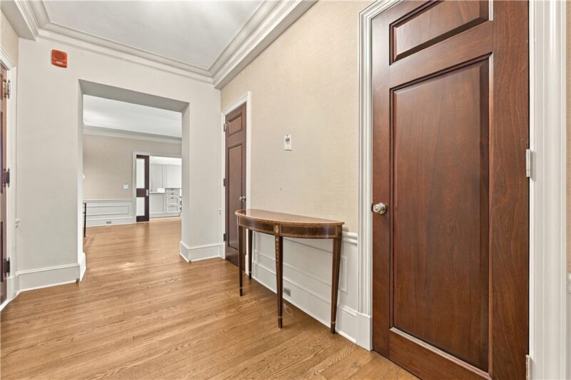 5023 Frew Street Residence 3B — photo 7