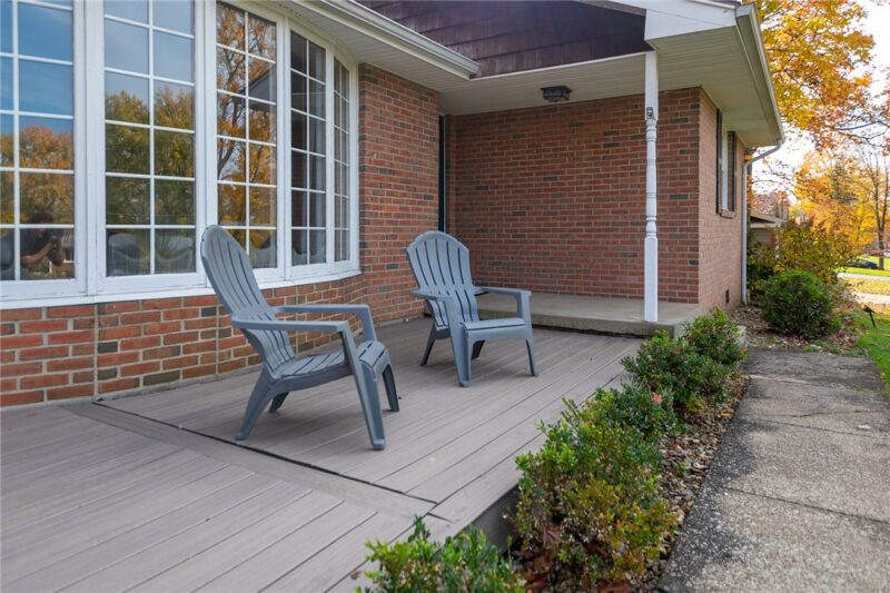 1900 VALLEY VIEW RD. — photo 2