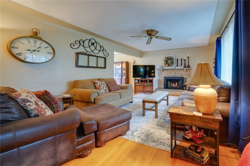 103 LAUREL LN — photo 5