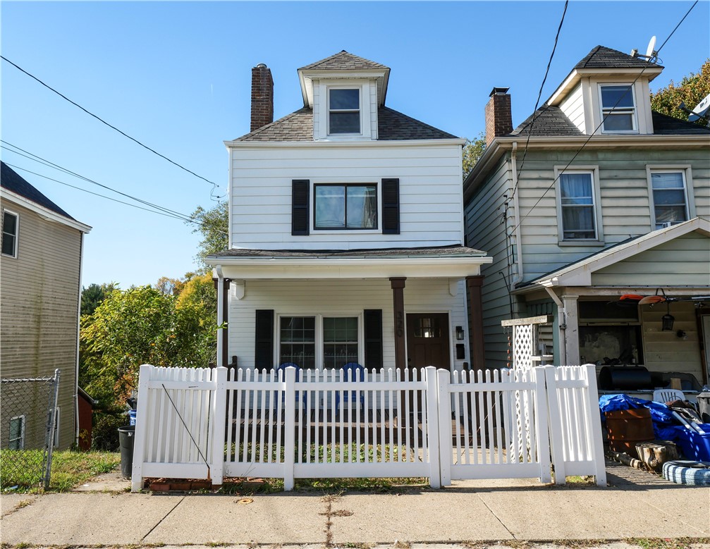 320 Edith Street — photo 1