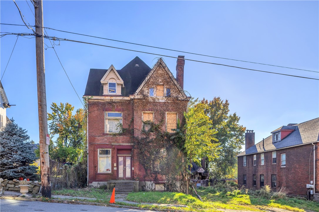 730 Hill Ave — photo 1