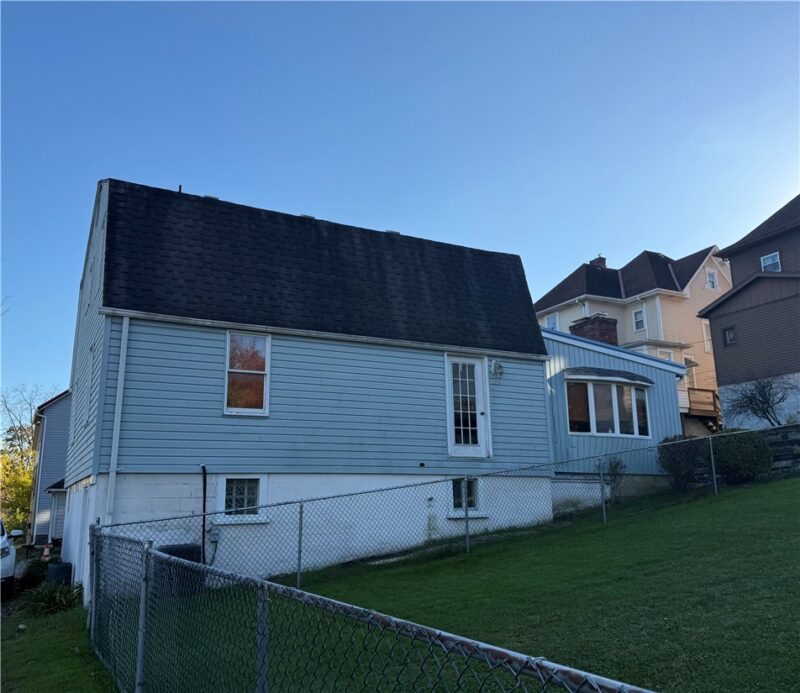 432 Holmes Way — photo 3