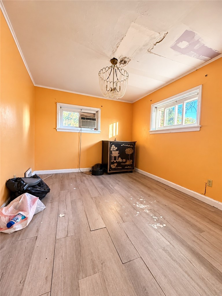 2104 Victoria Ave — photo 6