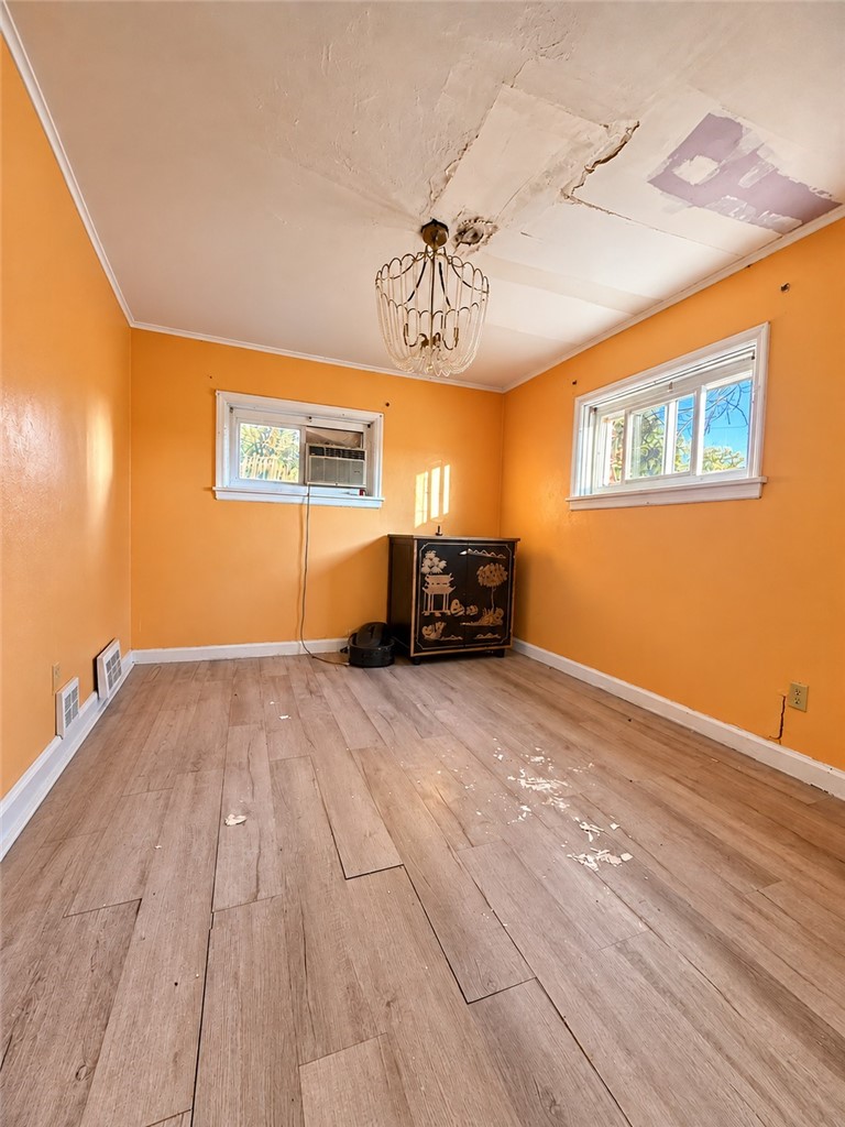 2104 Victoria Ave — photo 7